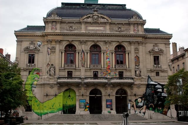  by Dran, Brusk, Jaw in Lyon