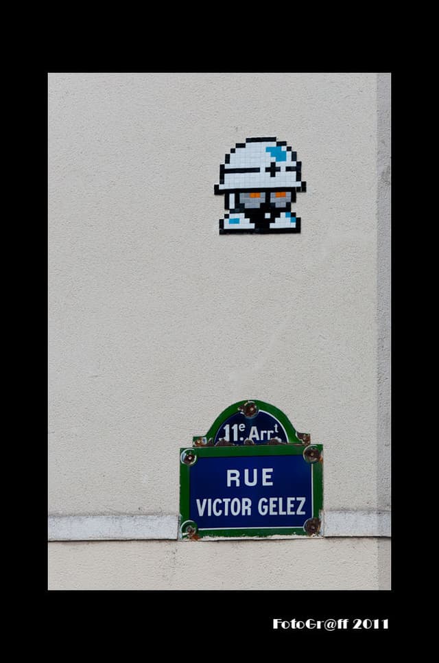  by Space Invaders in Paris