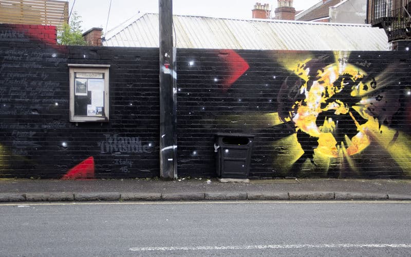  by Manu   Invisible in London