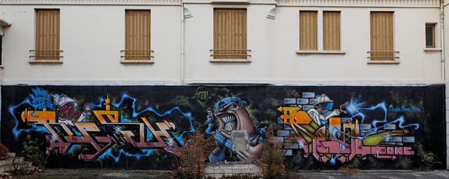  by IGY in Clermont-Ferrand