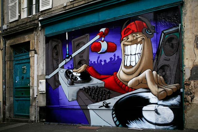  by IGY in Clermont-Ferrand