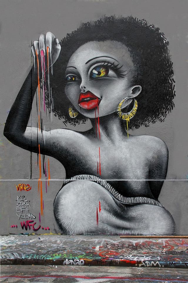  by Vinie in Paris