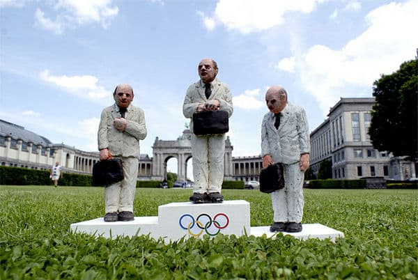  by Isaac Cordal in London