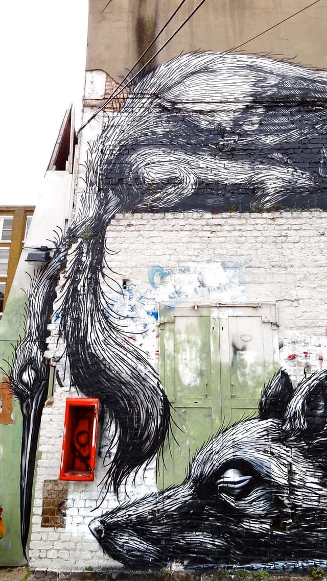  by Roa in London