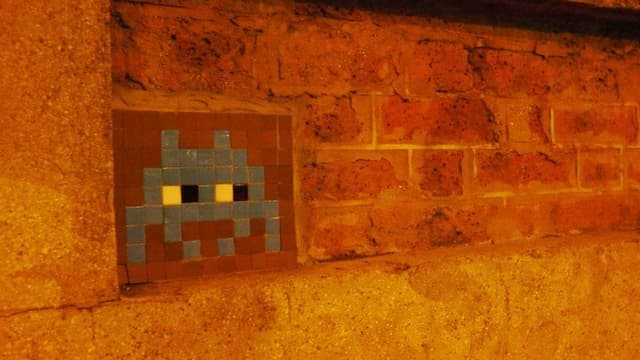  by Space Invaders in Paris